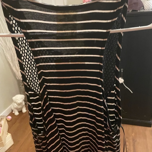 BNWT  dress/beach cover up 😍 - Picture 2 of 5